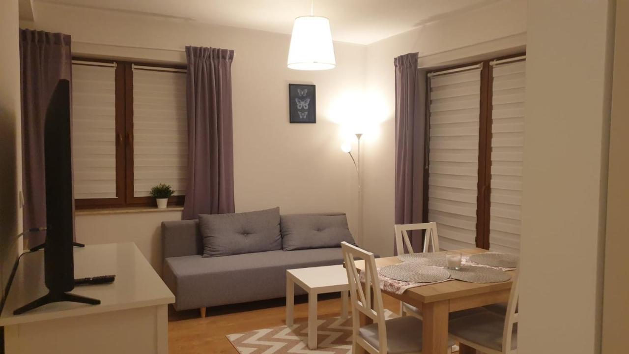 Apartamenty Zdrojowe Naleczow Luaran gambar